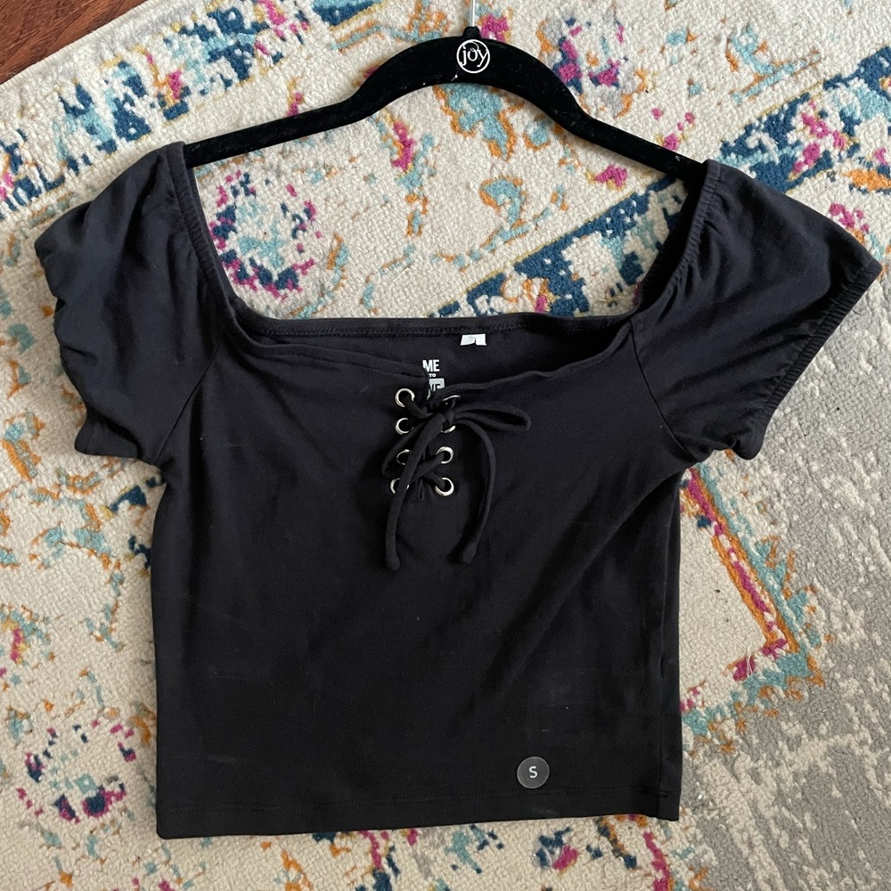 Me to We Black Lace Up Crop Top